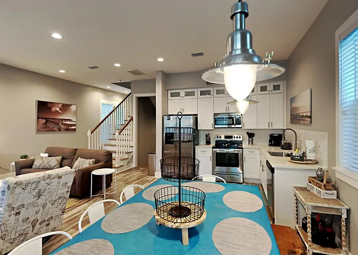 East Point F - Fantasea Holiday home *